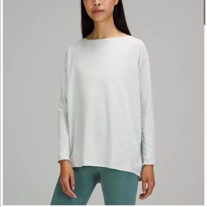 SAGE LULULEMON LONG SLEEVE TOP